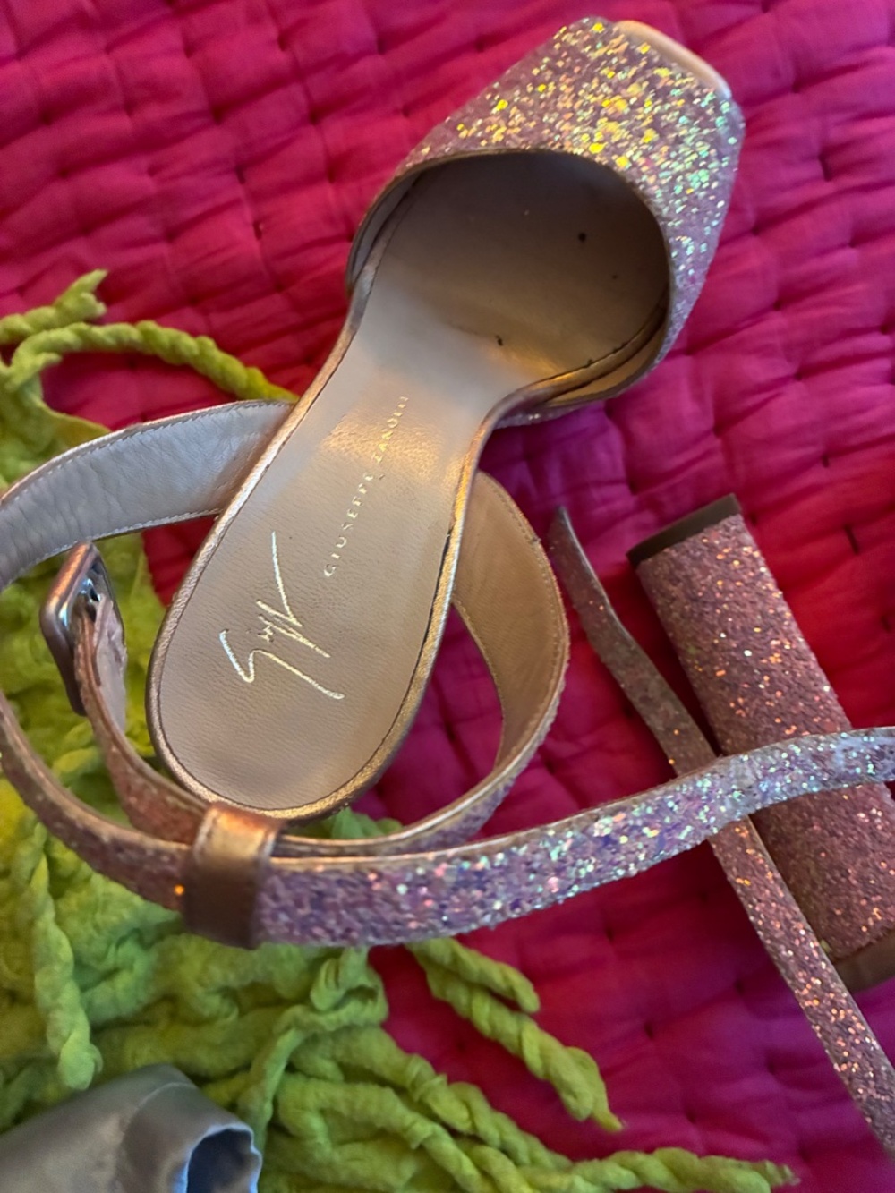 Heels - Picture 3 of 4